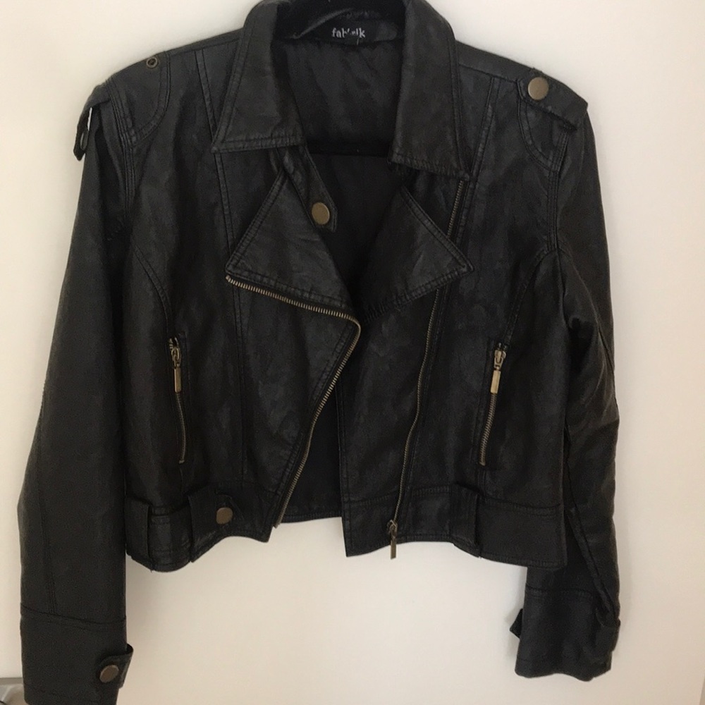 Closet MUST-Black vegan leather moto jacket